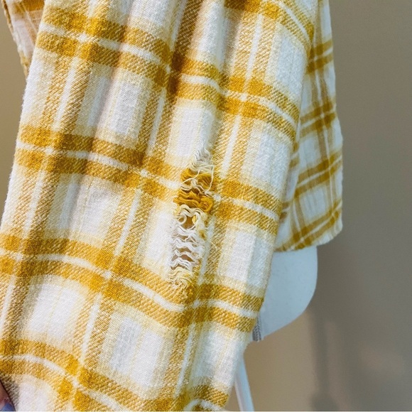 American Eagle Yellow Plaid Flannel Button Down Shirt Small - Picture 3 of 7